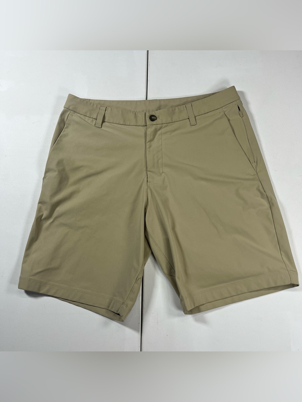 Lululemon Commission Shorts Mens 33 Tan Beige Golf Casual 9” 5 Pocket